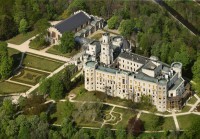 /album/fotogalerie-zamek-hluboka-nad-vltavou/zamek-hluboka-nad-vltavou6-jpg/